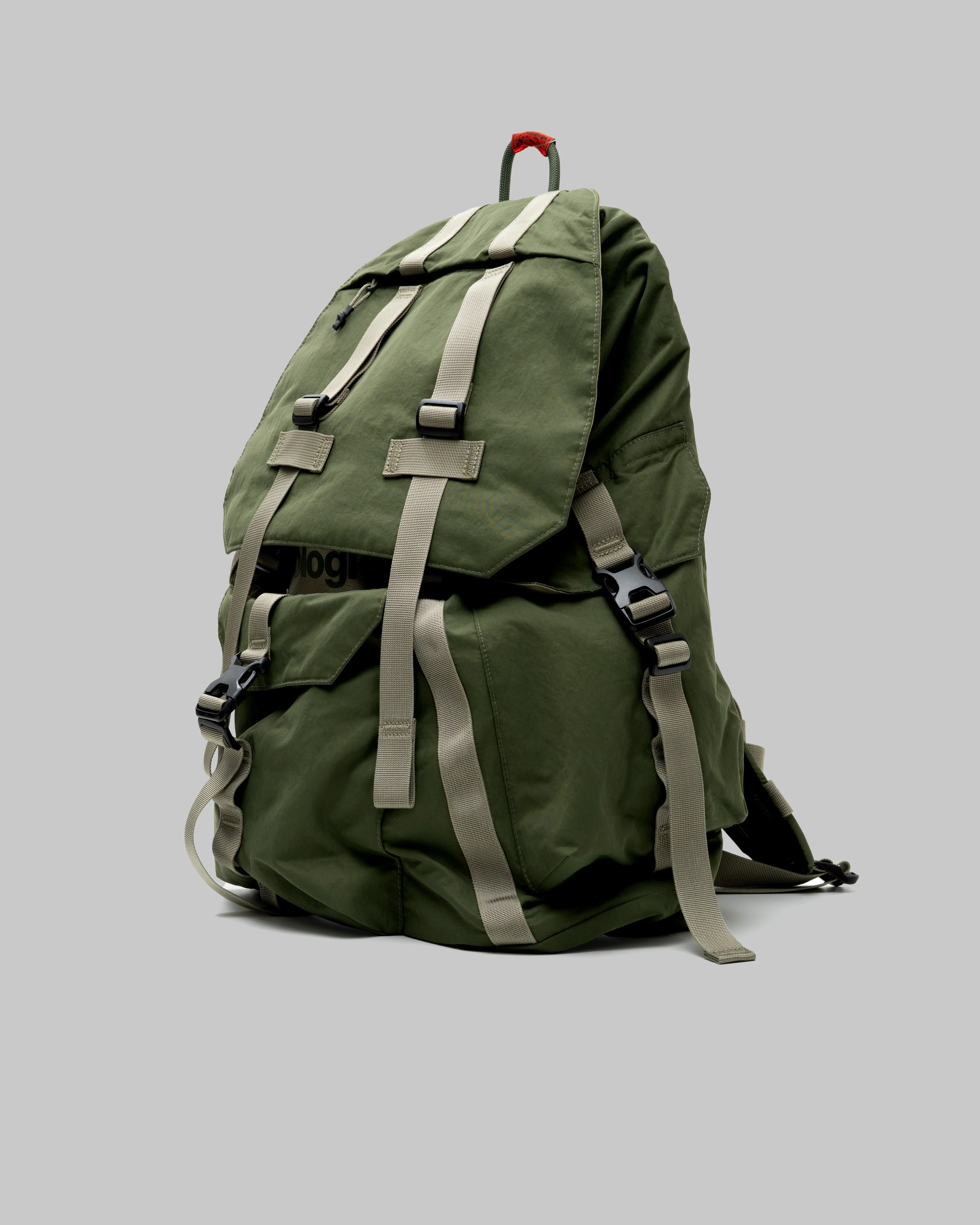 49-parachute-backpack-18.webp Parachute Backpack