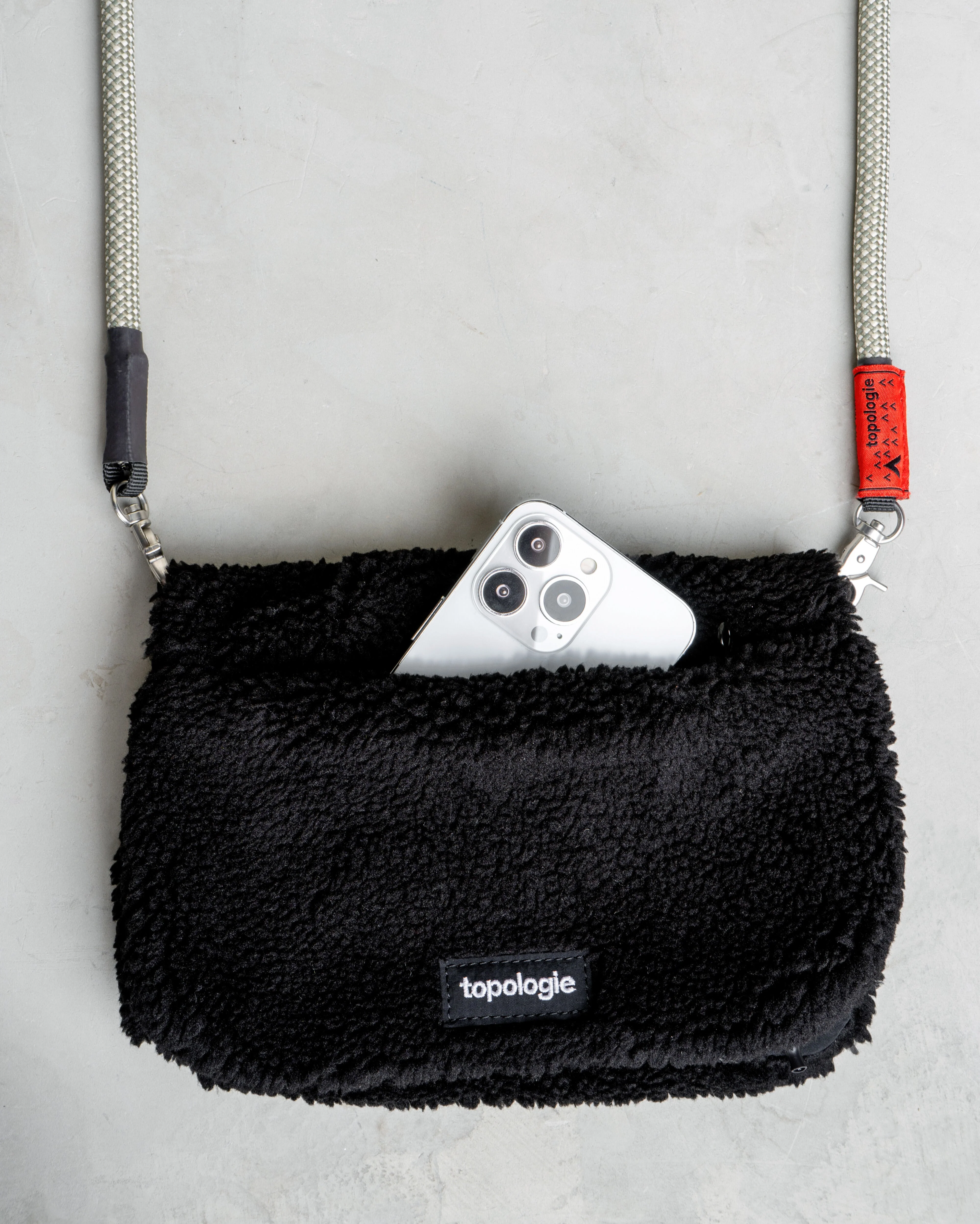856-flat-sacoche-small-3.webp Flat Sacoche Small